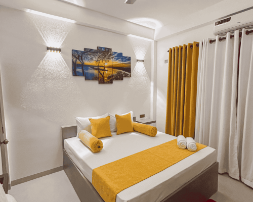 Kandy Havens Rooms (1) Perfectly lit double bedroom